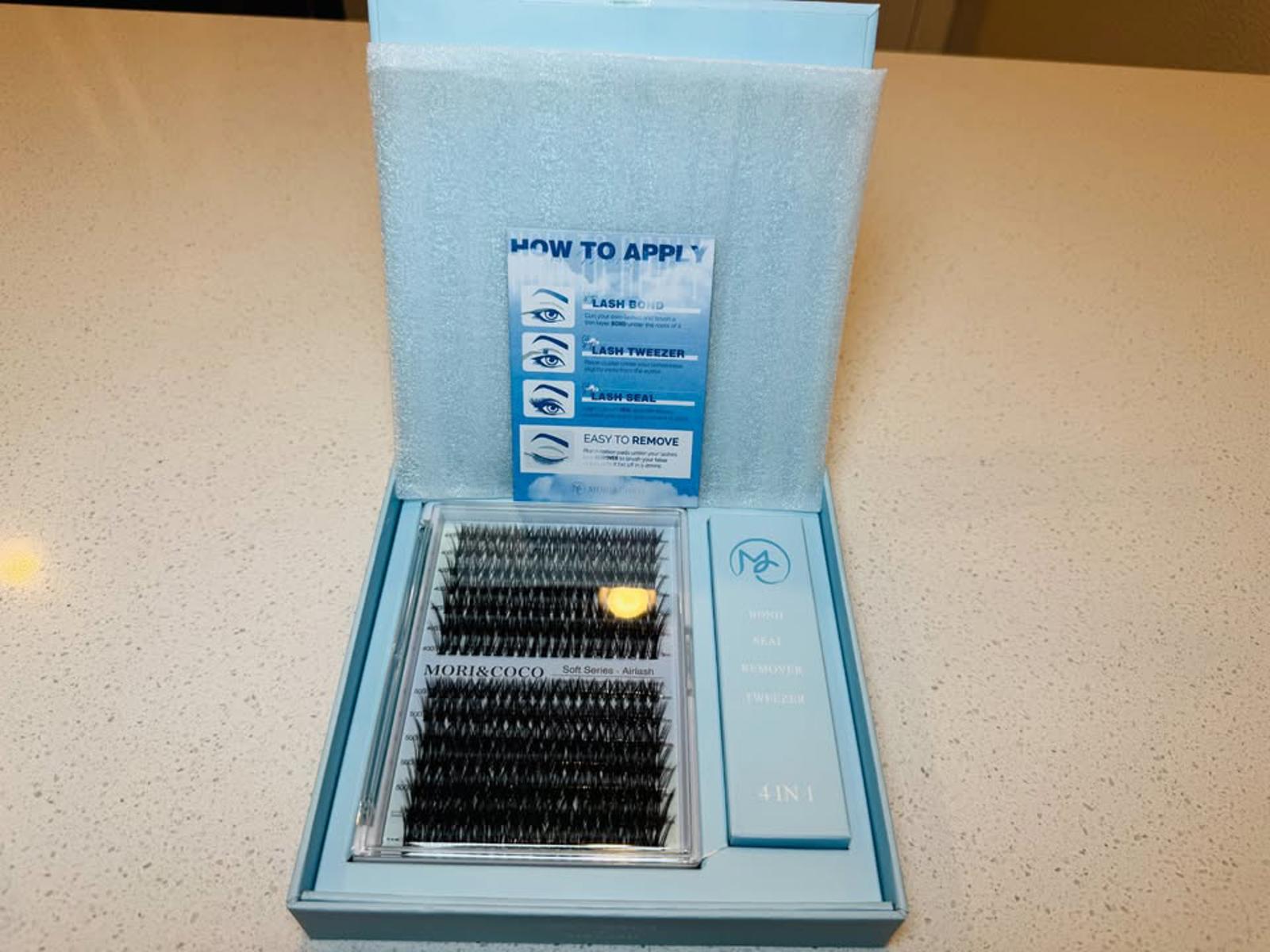 Mori & Coco Cluster Lashes Kit Soft Natural Light