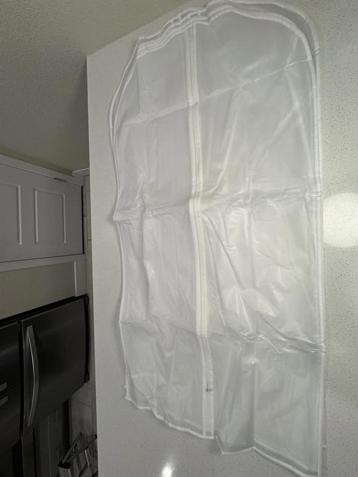Set of 5 White Garment Bags with Zipper