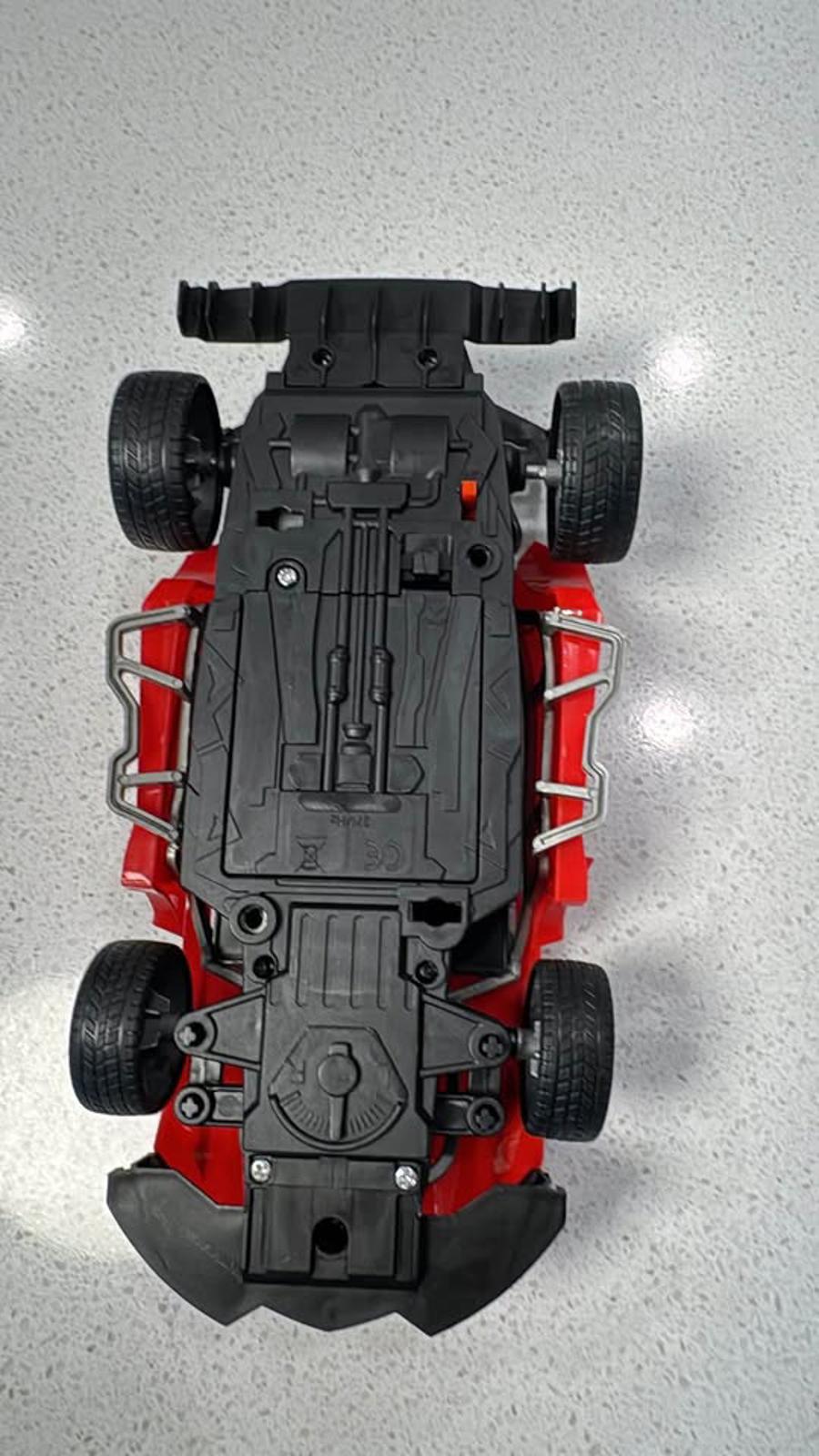 Red Sport Racing Radio Control R/C Car 1:18 Scale with Battery and USB Charger