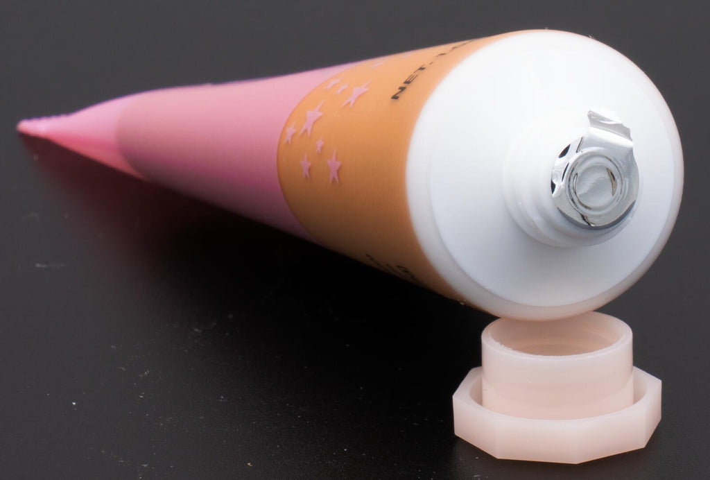 L.O.C.K. Unicorn Glow Hydrating Foundation 09 Toffee - 1.06 oz