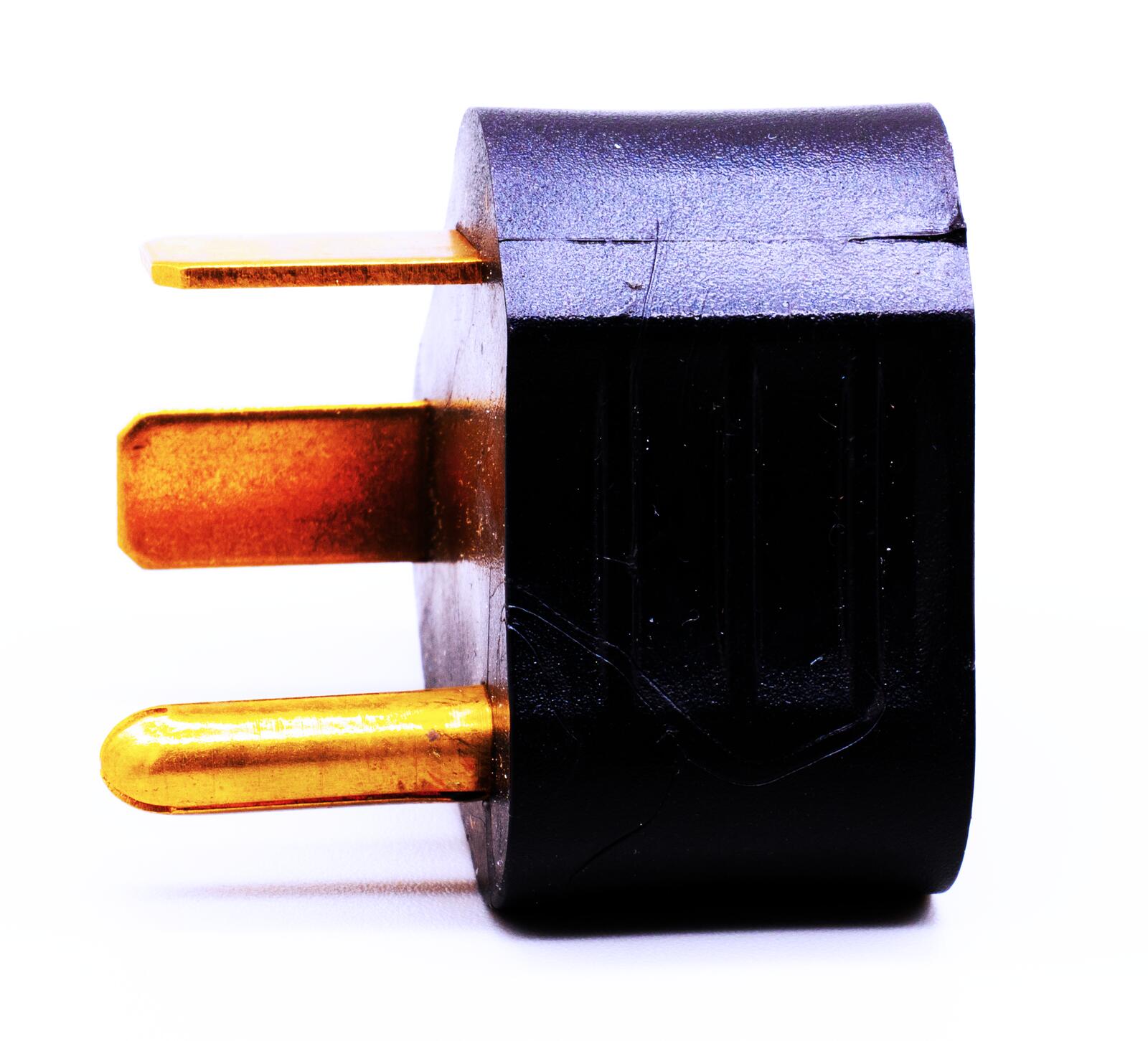 Epicord 30A Male to 15A Female Adapter Plug Triangle Model EXRV053B