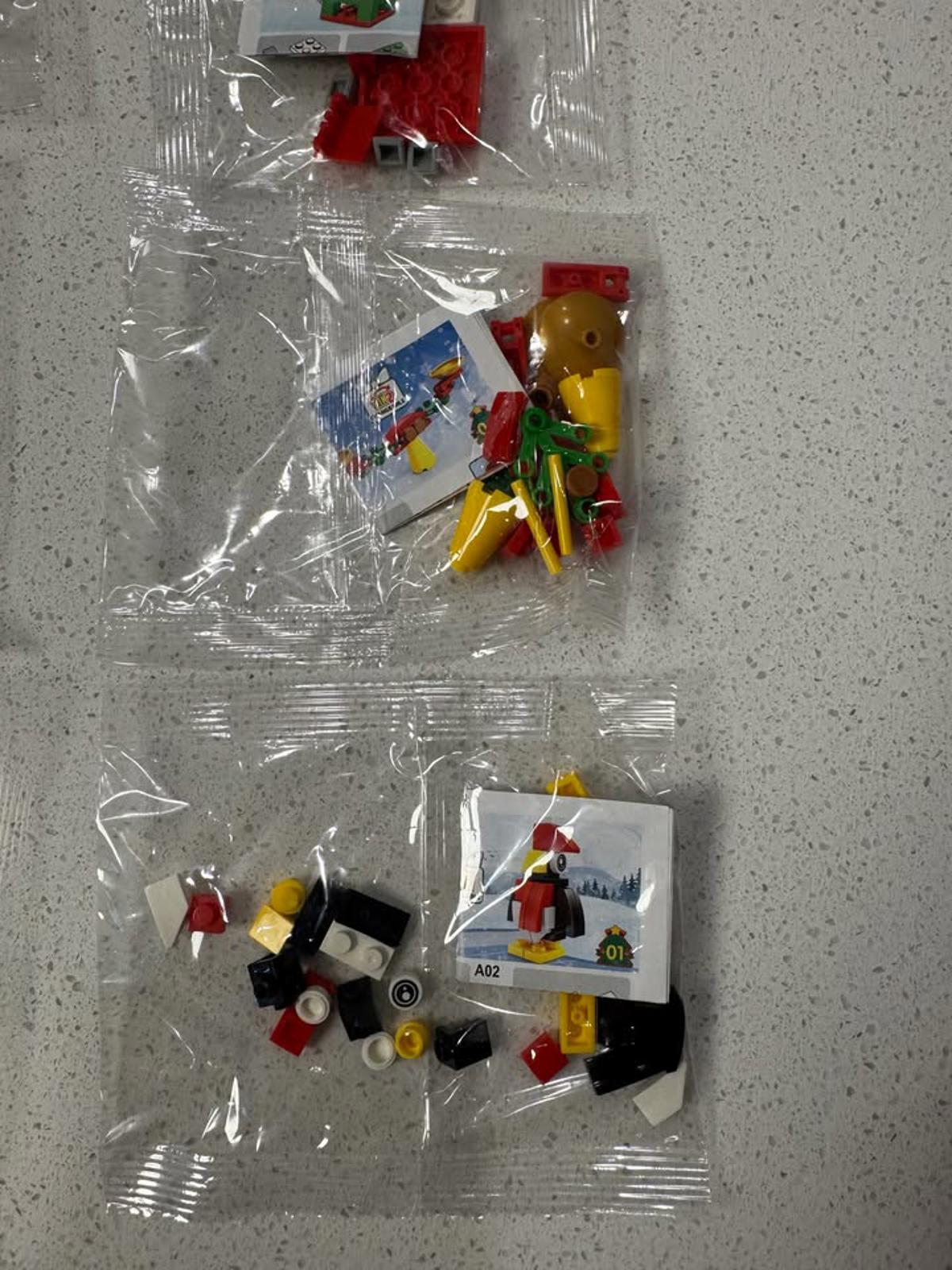 Merry Christmas 6-in-1 Building Block Toy Set for Kids Age 6+